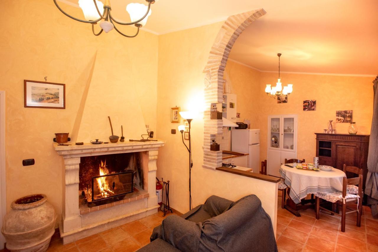 Vila Relax Nell' Antico Borgo Casperia Exteriér fotografie